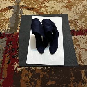 Marc Fisher / Humor 2 Dark Blue Over-The-knee Boots Size: 6m